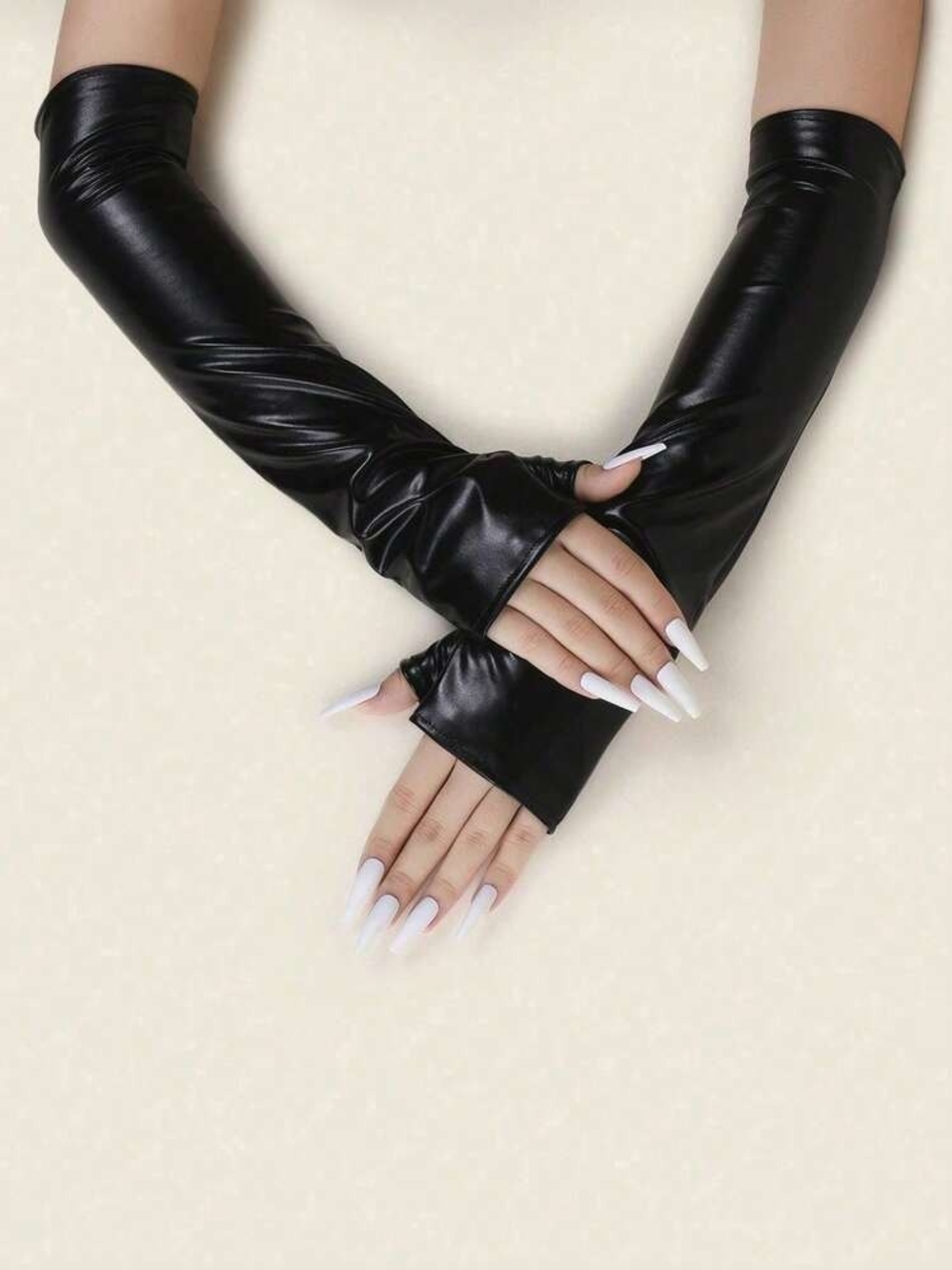 Gothic Set - Picture 3 of 7